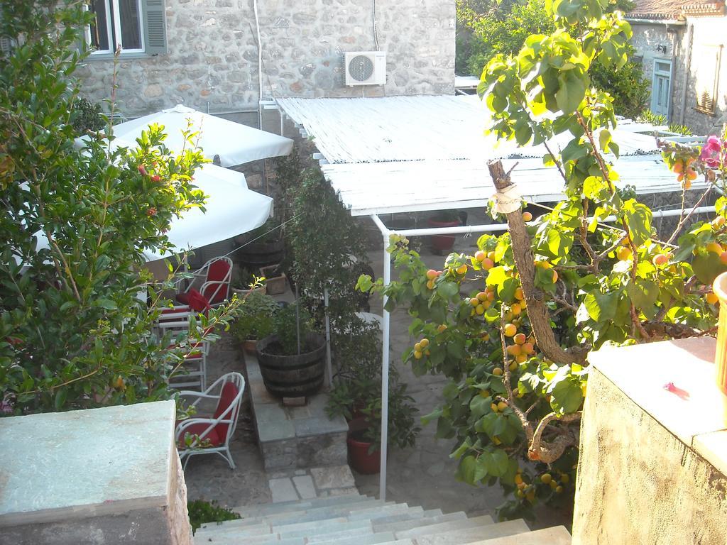 Theano Guesthouse Hidra Exterior foto